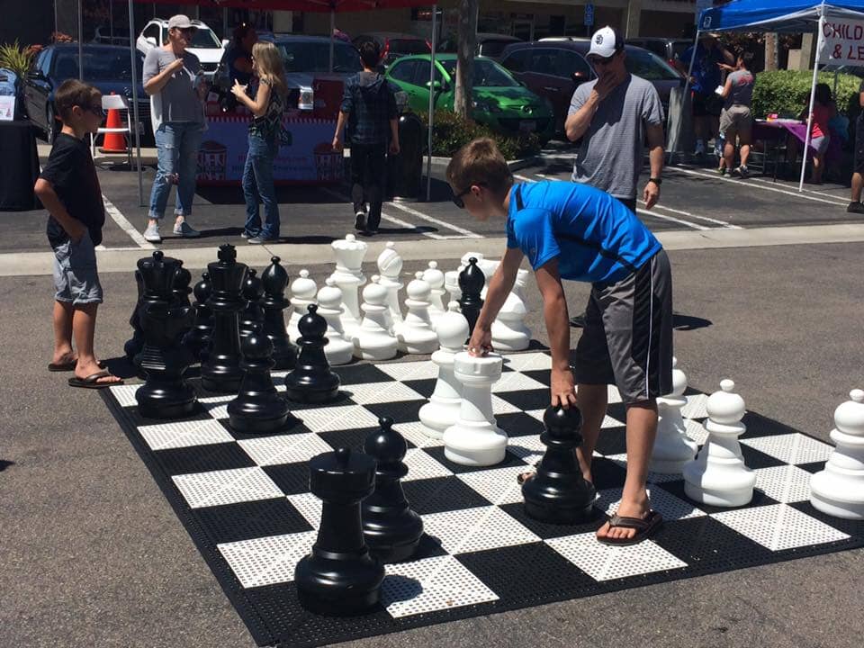 25 Inch Giant Outdoor Chess Set | With Commercial Roll-Up Board | GiantChessUSA